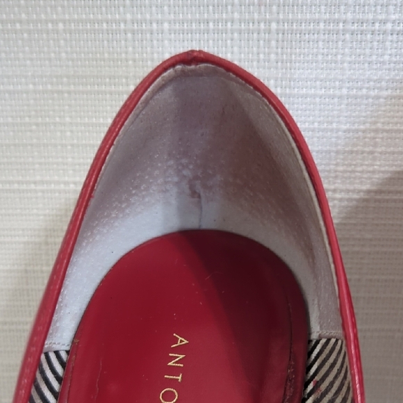 Antonio Melani Leather Heels Women's 8.5 Red Floral Accent Peep Toe Slip On - Picture 8 of 12